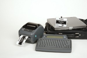 Calibrate nhãn bằng tay máy in mã vạch Zebra GK420d